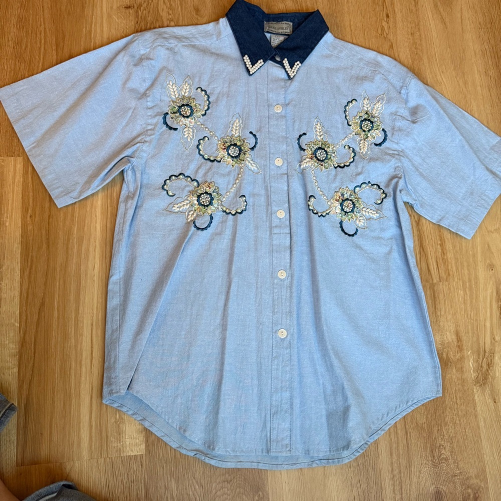 NWOT Vintage Jane Ashley Embroidered Shirt